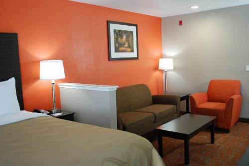 Quality Inn & Suites Fresno Northwest - image 8