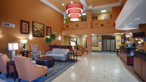 Best Western PLUS Fresno Inn - image 1