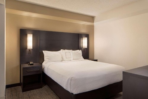 Sonesta ES Suites Fresno - image 10