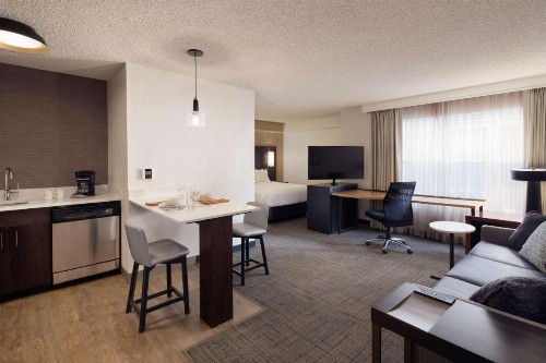 Sonesta ES Suites Fresno - image 18