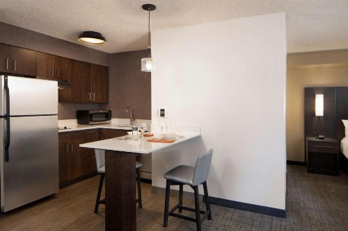 Sonesta ES Suites Fresno - image 21