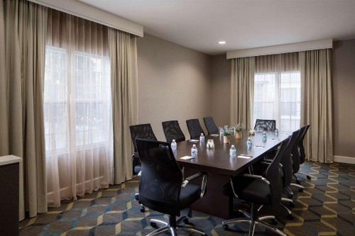 Sonesta ES Suites Fresno - image 23