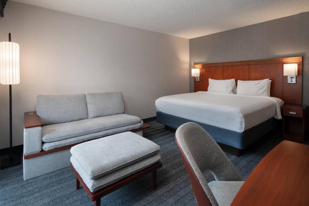 Courtyard by Marriott Fresno - image 7