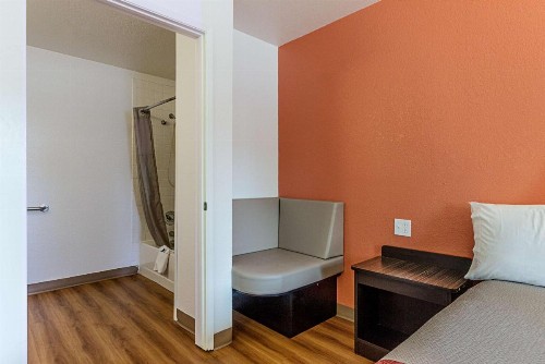Motel 6-Fresno CA - image 17