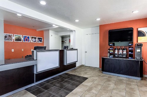 Motel 6-Fresno CA - image 6