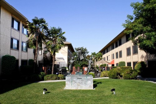 University Square Hotel - image 4