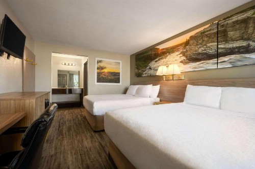 Days Inn by Wyndham Fresno South - image 12