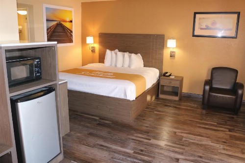 Days Inn by Wyndham Fresno South - image 38