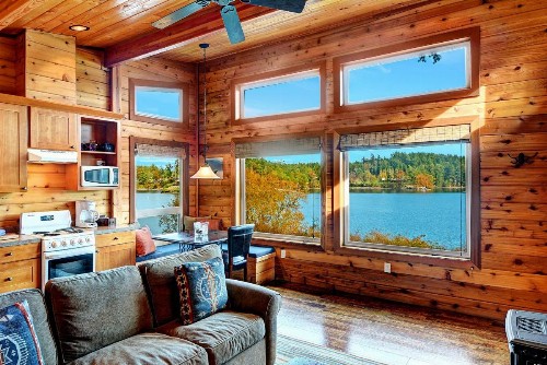 Snug Harbor Resort and Marina - image 15