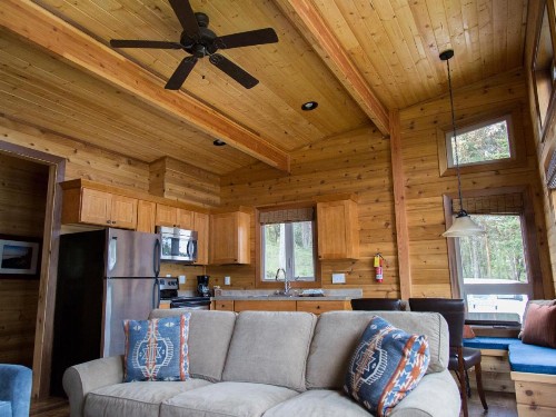 Snug Harbor Resort and Marina - image 32