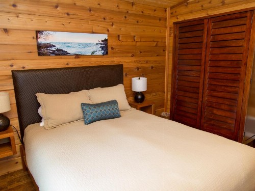 Snug Harbor Resort and Marina - image 35