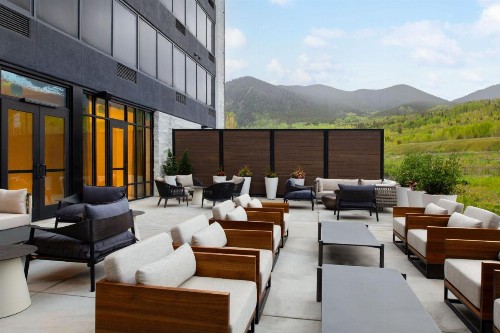 Summit Suites - image 30