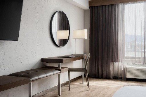 Summit Suites - image 35