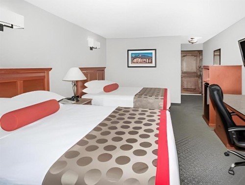 Ramada by Wyndham Frisco - image 11