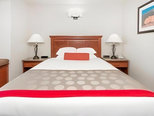 Ramada by Wyndham Frisco - image 36