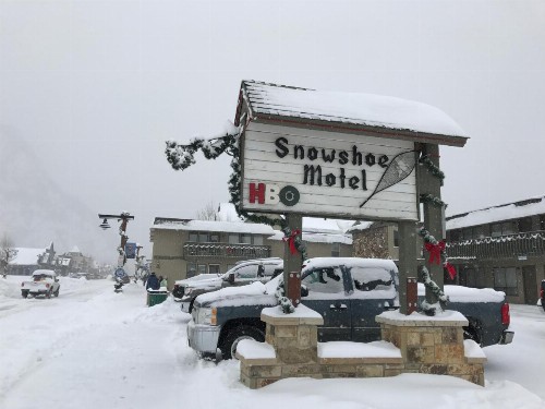Snowshoe Motel - image 23