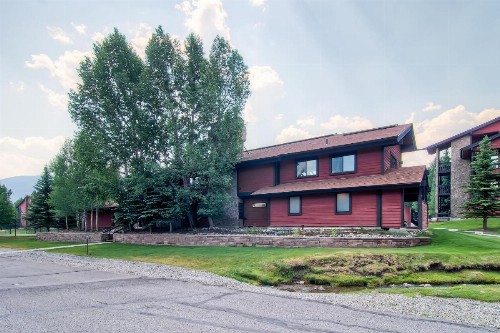 One-Bedroom Mountainside Condo D107 - image 11