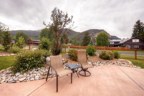 Three-Bedroom Pitkin Townhome - image 11