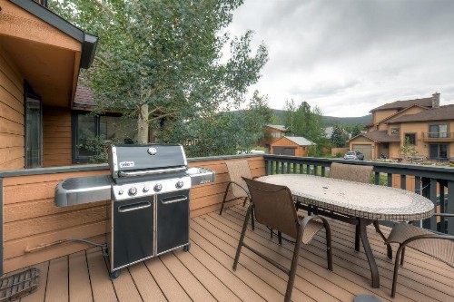Three-Bedroom Pitkin Townhome - image 7