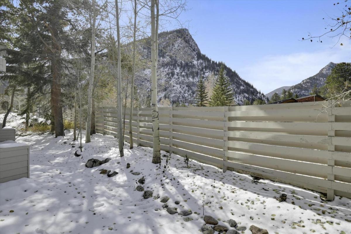River Glen #106C - image 2