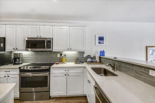 River Glen #106C - image 3