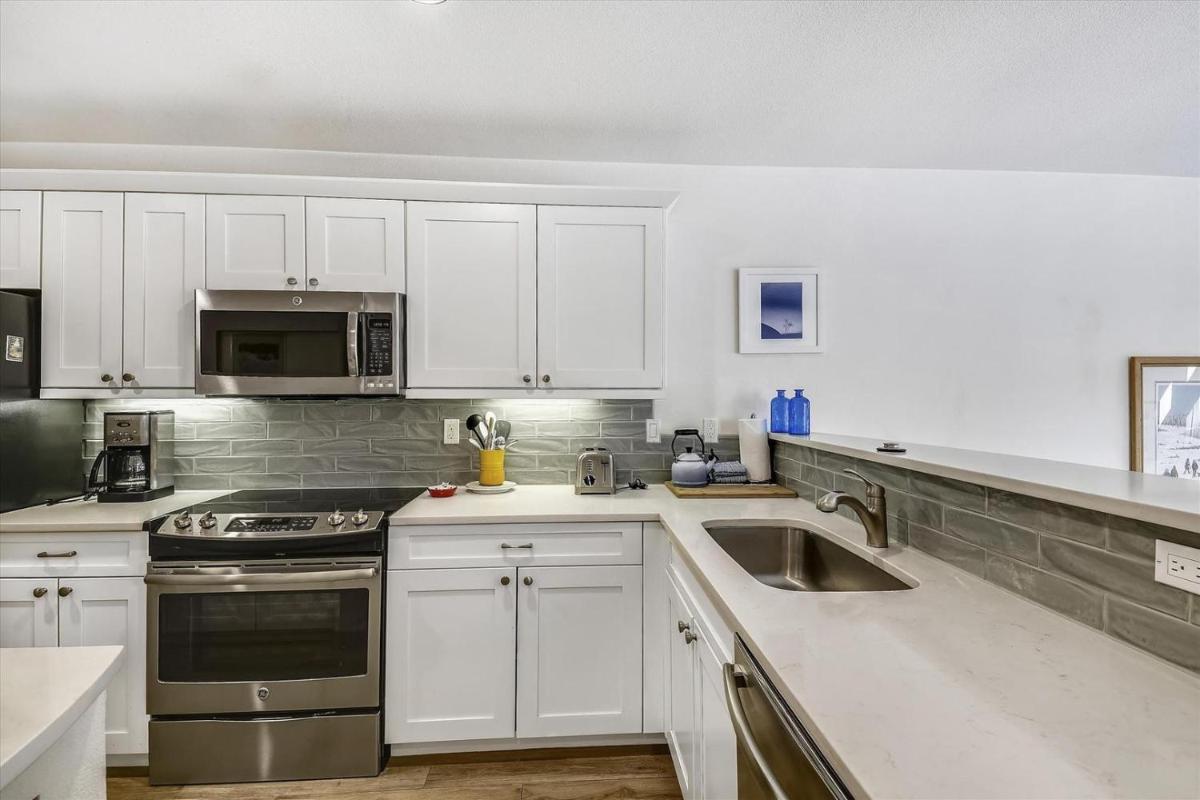River Glen #106C - image 3