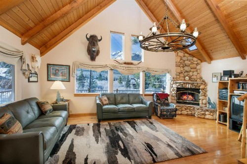 Two-Bedroom Cabin in Frisco - image 7