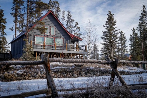 Two-Bedroom Cabin in Frisco - image 8