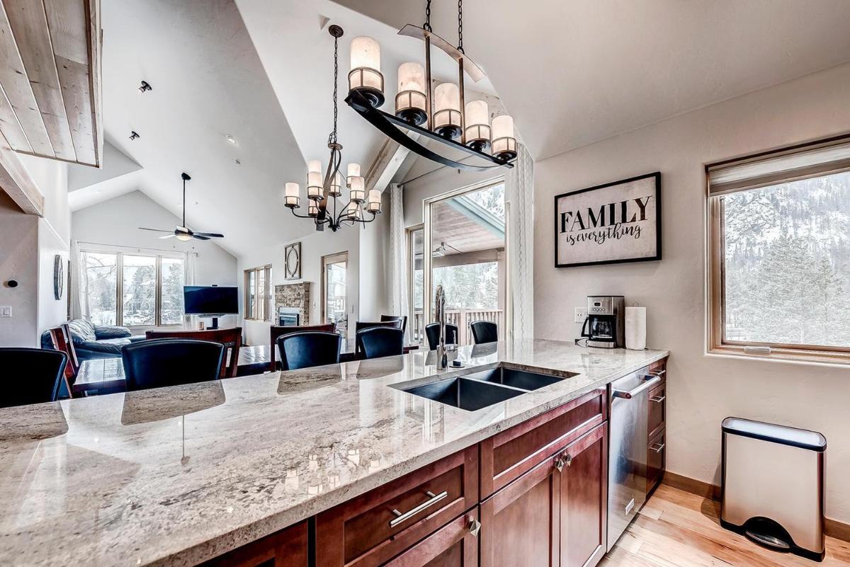 Frisco River Townhomes #D - image 7