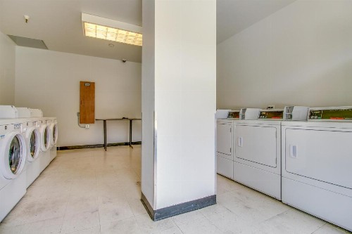 Village Square Room #633 - image 10