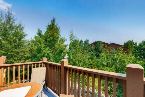 Three-Bedroom Townhome 807B at Lake Point Court - image 8