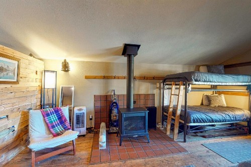 Endearing Cabin - image 10