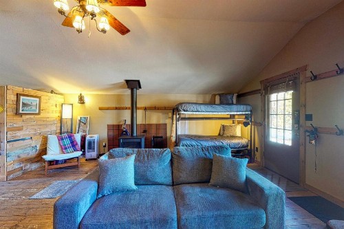 Endearing Cabin - image 11