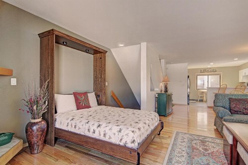 732B Meadow Creek Townhouse - image 1