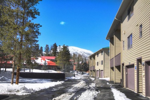 732B Meadow Creek Townhouse - image 4