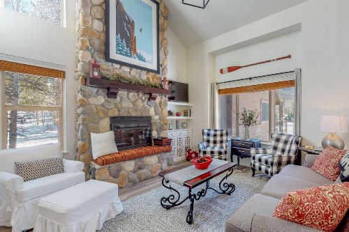 Mountainside Manor