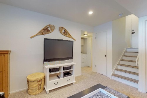 Mountainside Manor - image 10
