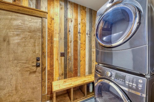 2nd Ave Luxury - image 6