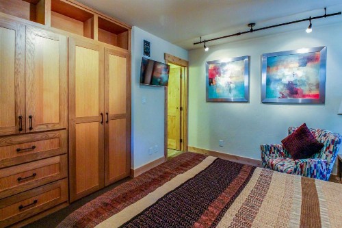 Cabin Creek Townhome - image 10