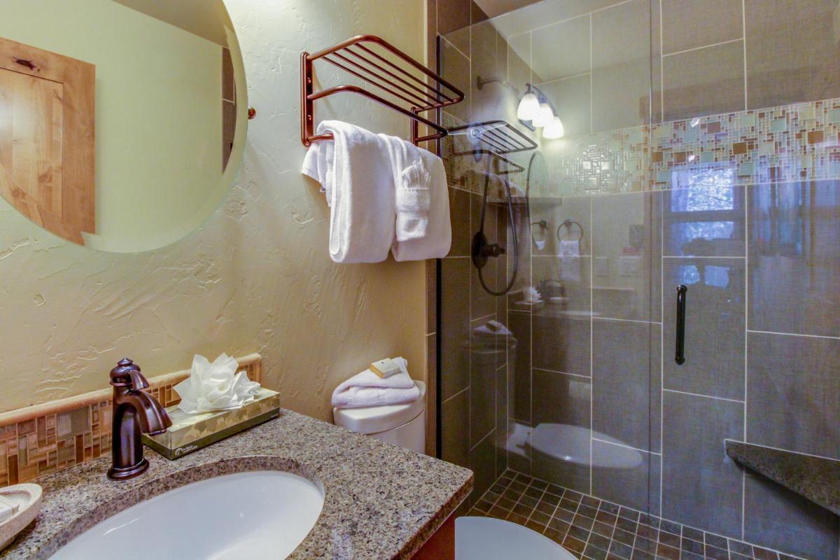 Cabin Creek Townhome - image 6