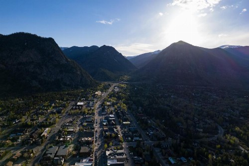 River Glen 203B - image 25
