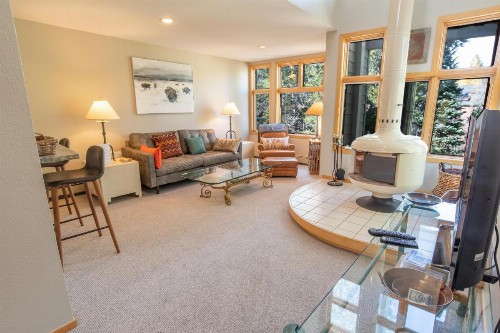 River Glen 205B - image 1