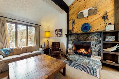 4 Bed 3 Bath Vacation home in Frisco