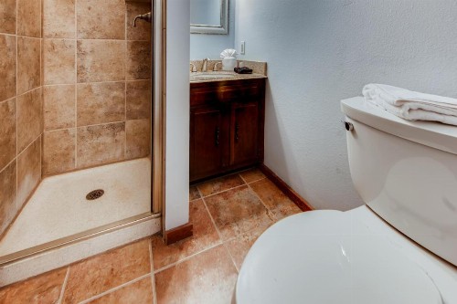 Mount Royal Townhome - image 12