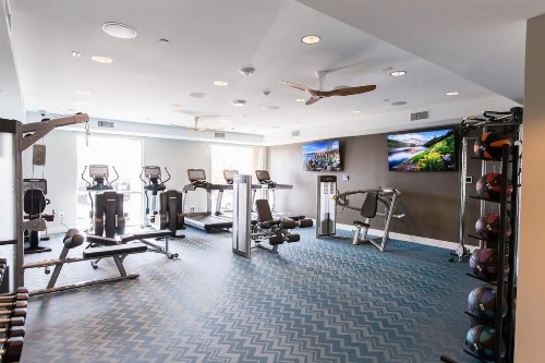 South Harbor Executive Suite Apartments - image 2