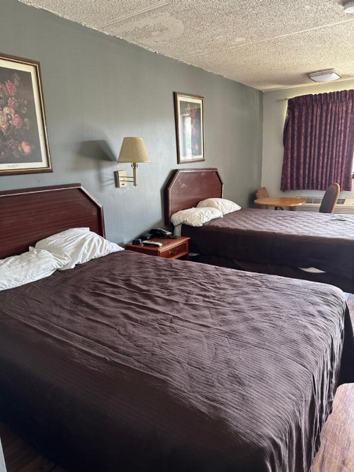 Budget Inn-Gadsden - image 3