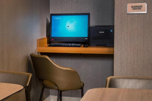 SpringHill Suites by Marriott Gainesville Haymarket - image 2