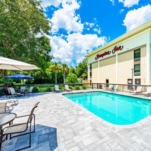 Hampton Inn Gainesville - image 13