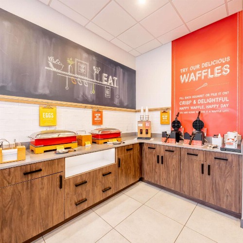 Hampton Inn Gainesville - image 19