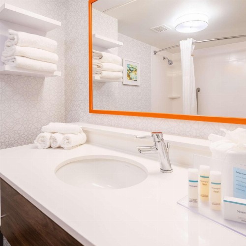 Hampton Inn Gainesville - image 26